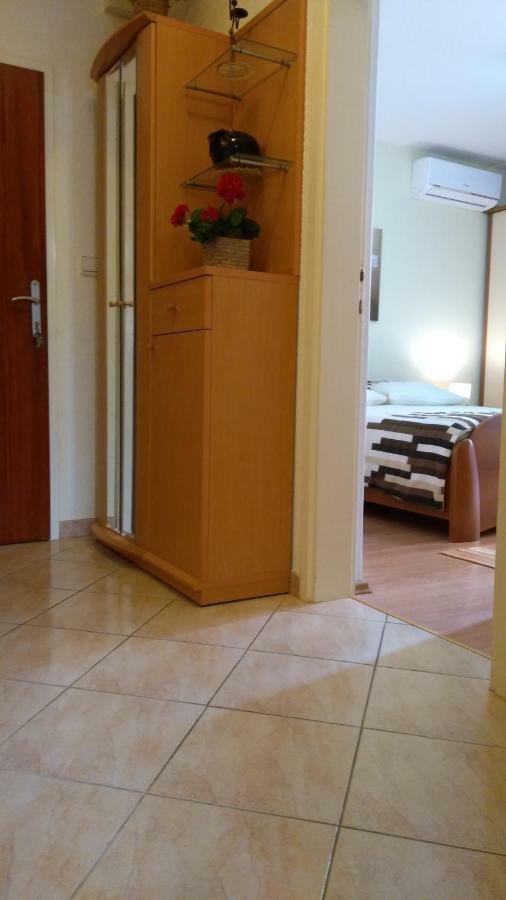 Apartment Tatjana Vis Esterno foto